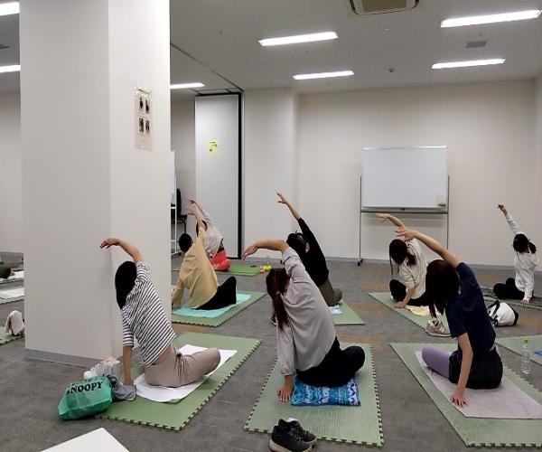 ヨガ教室の様子