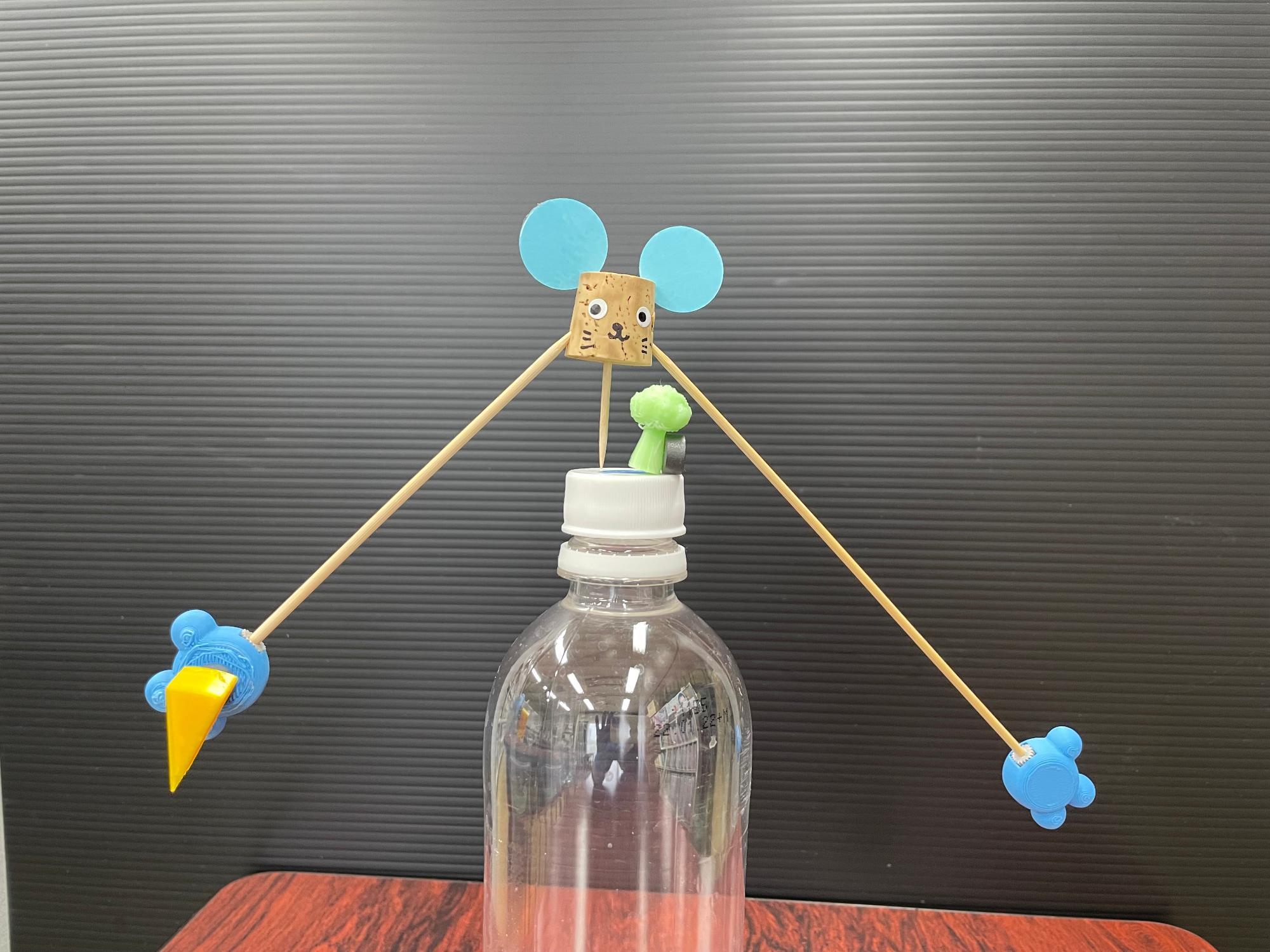 4月18日科学工作「作って遊ぼうやじろべえ」1