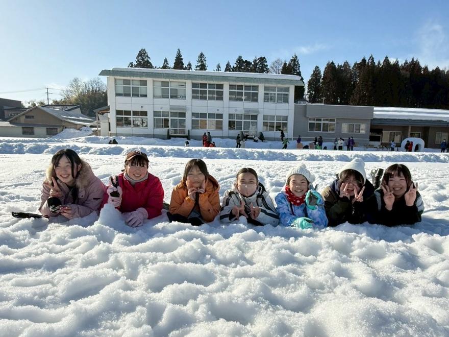 冬の横手市で雪遊び