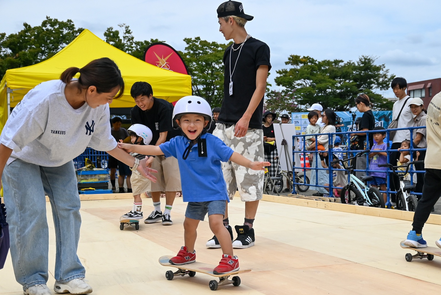 体験教室を楽しむ子どもたち