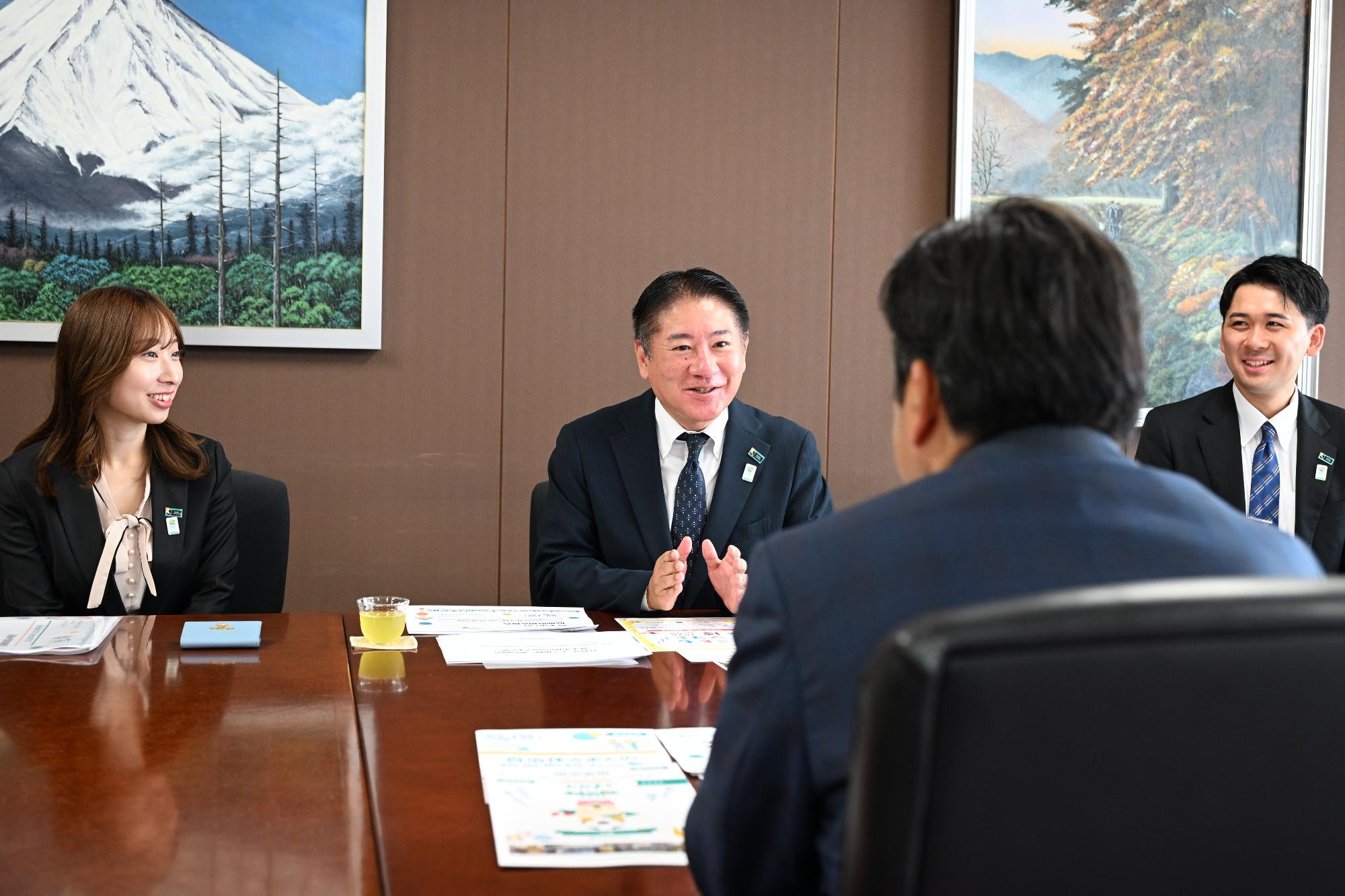 市長と明治安田生命の歓談