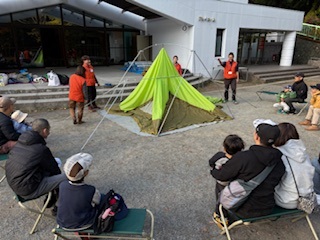 テント泊設営の説明