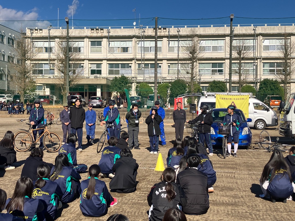 厚木王子高校 スケアードストレイト交通安全教室