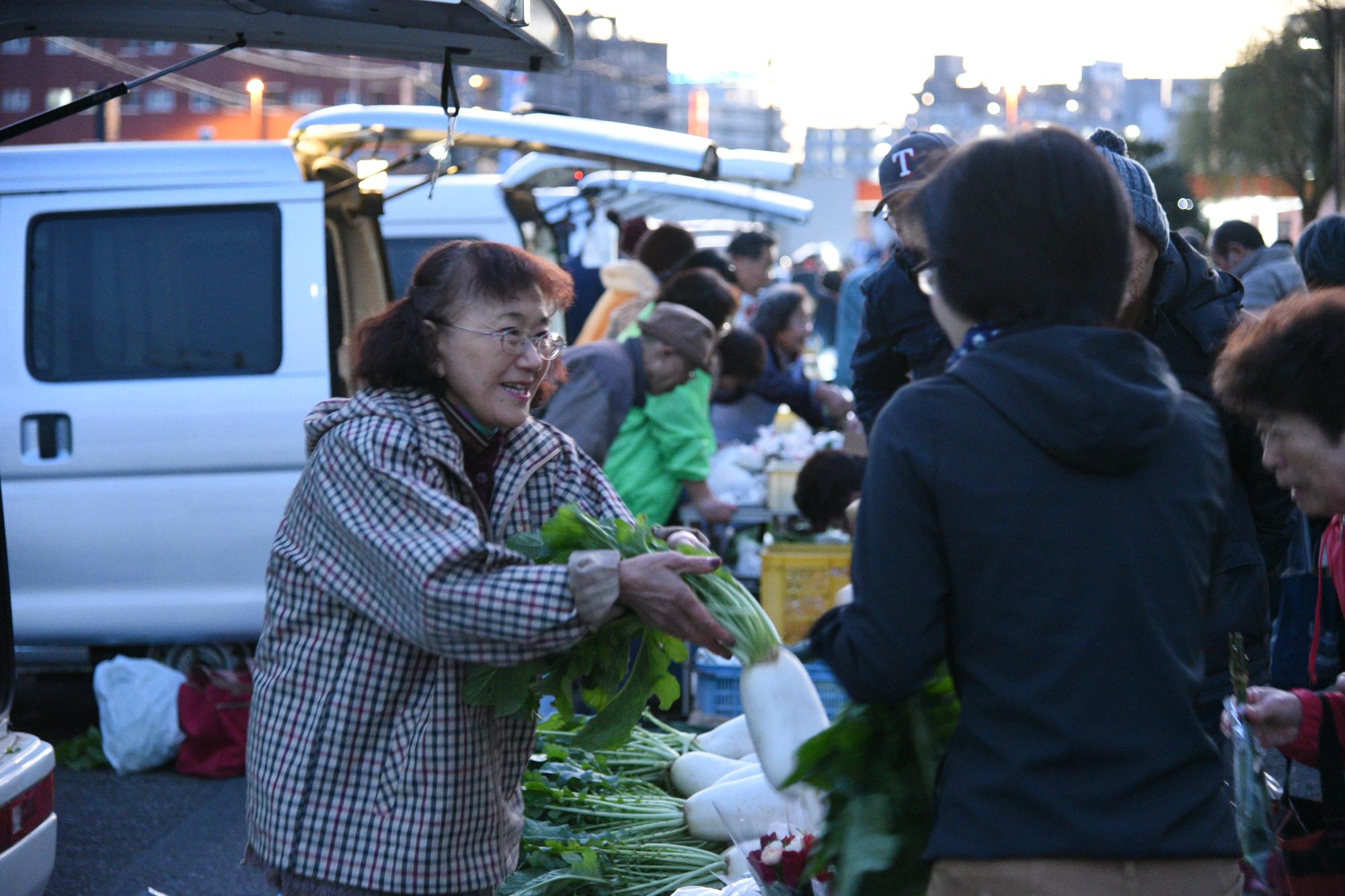 市民朝市写真2