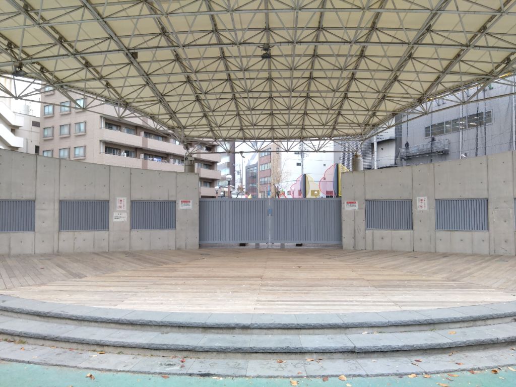 ステージ（表）