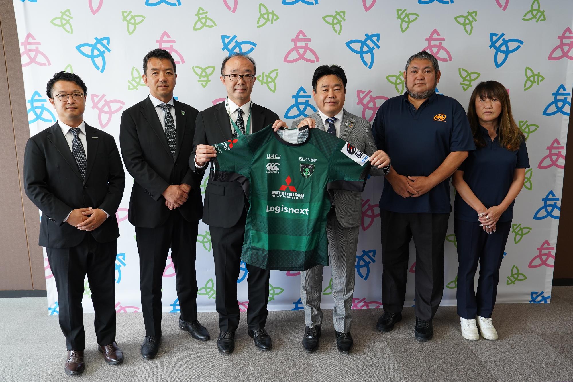 三菱重工相模原ダイナボアーズ記念写真