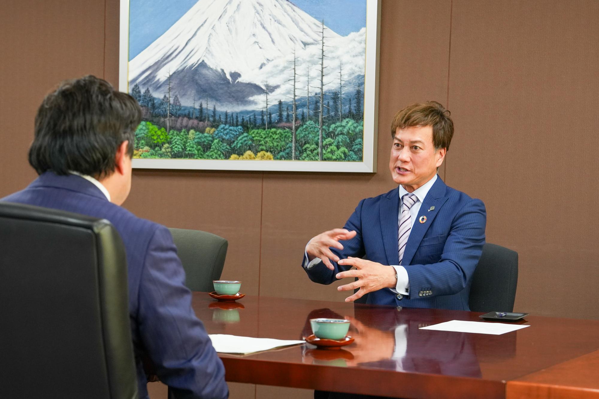 協定締結式の様子