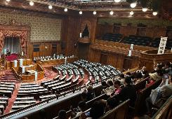参議院国会議事堂の内装を見学しているときの写真
