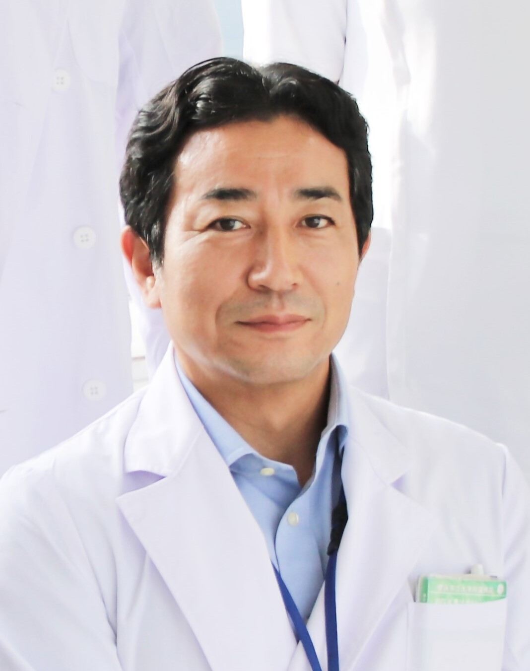 講師
